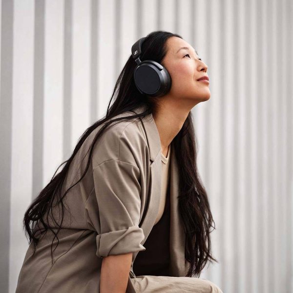 Sennheiser MOMENTUM 4 Wireless Auriculares Bluetooth con Cancelación de Ruido Negros - immagine 4